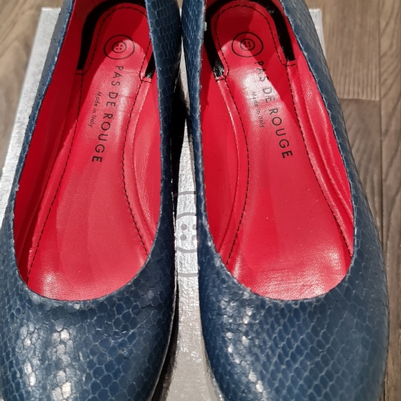 PAS DE ROUGE BLUE LOW HEEL SHOES SIZE 6.5 - Picture 4 of 4